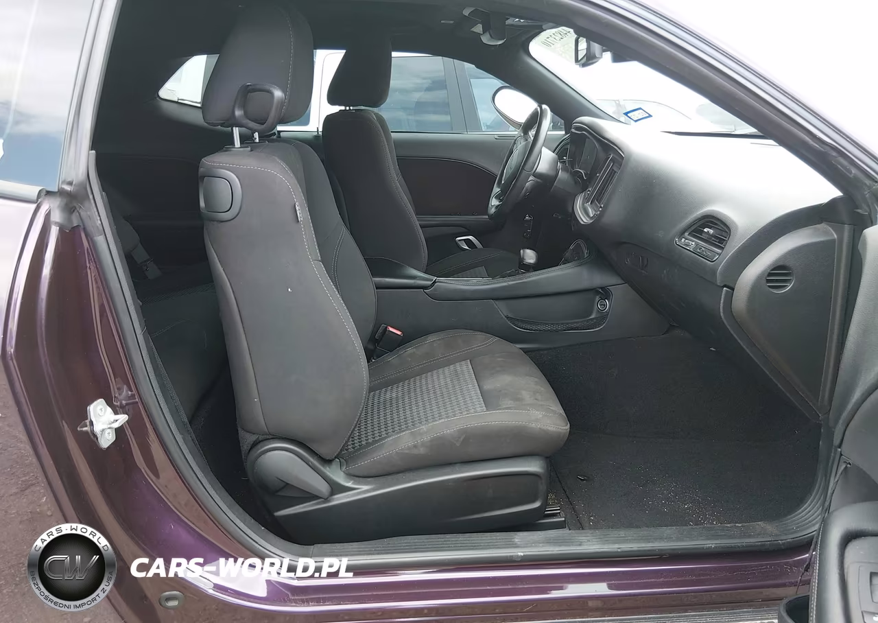 2021 Dodge Challenger Sxt VIN:2C3CDZAG2MH524578 - 5