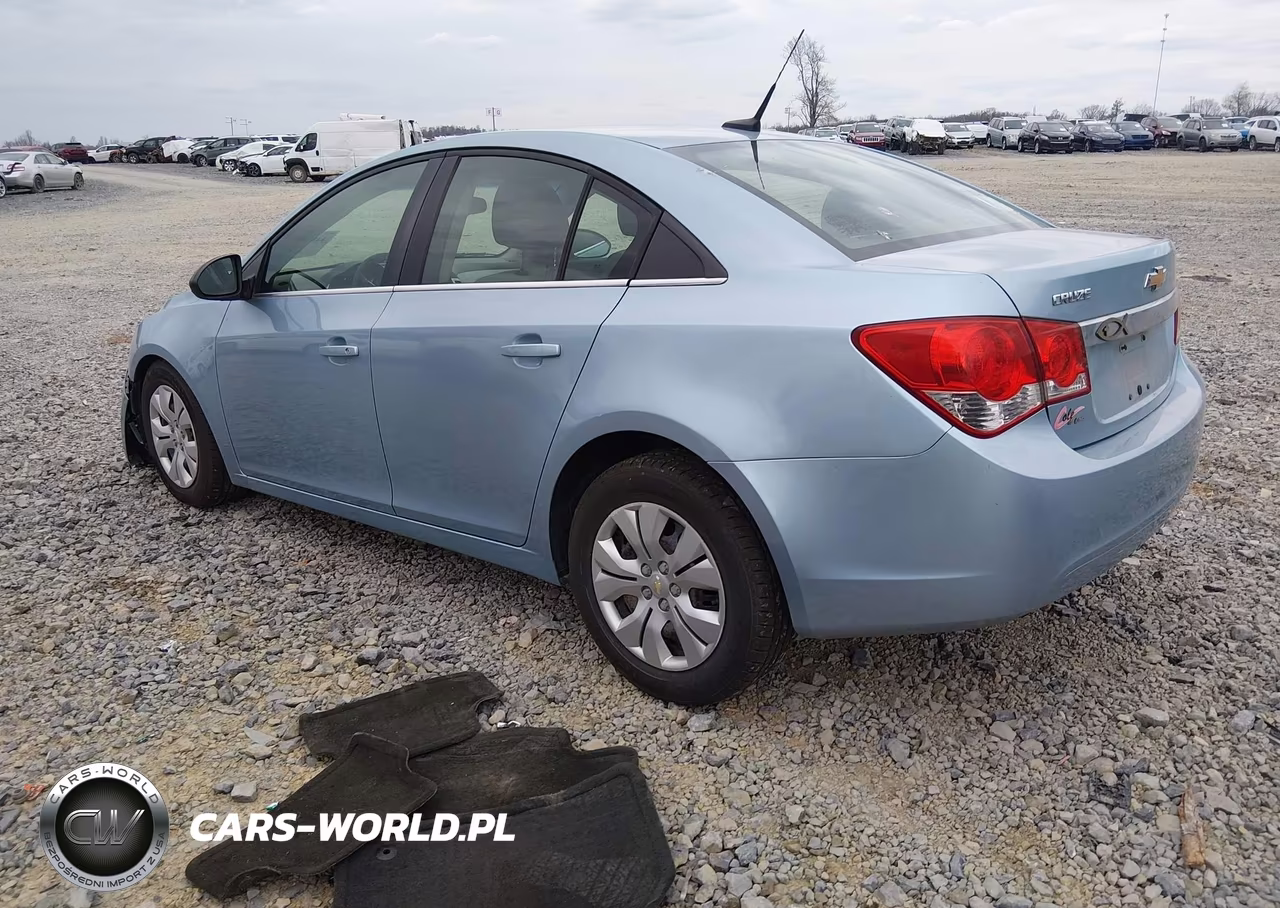 2012 Chevrolet Cruze Ls VIN:1G1PC5SH8C7309855 - 3