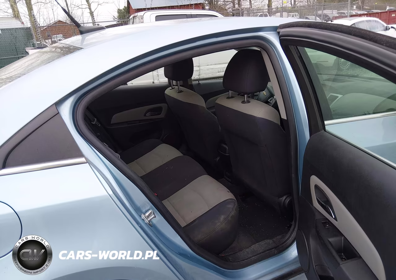 2012 Chevrolet Cruze Ls VIN:1G1PC5SH8C7309855 - 8