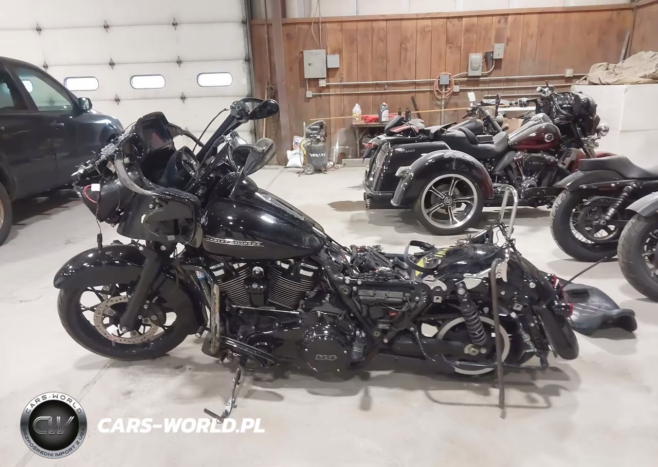 2020 Harley-Davidson Fltrxs VIN:1HD1KTP12LB644220 - 13