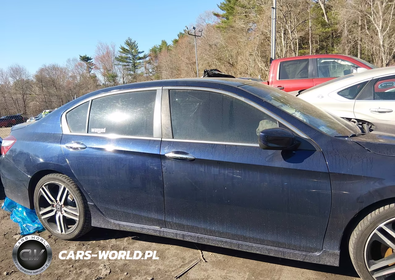 2017 Honda Accord Sport VIN:1HGCR2F58HA268240 - 13