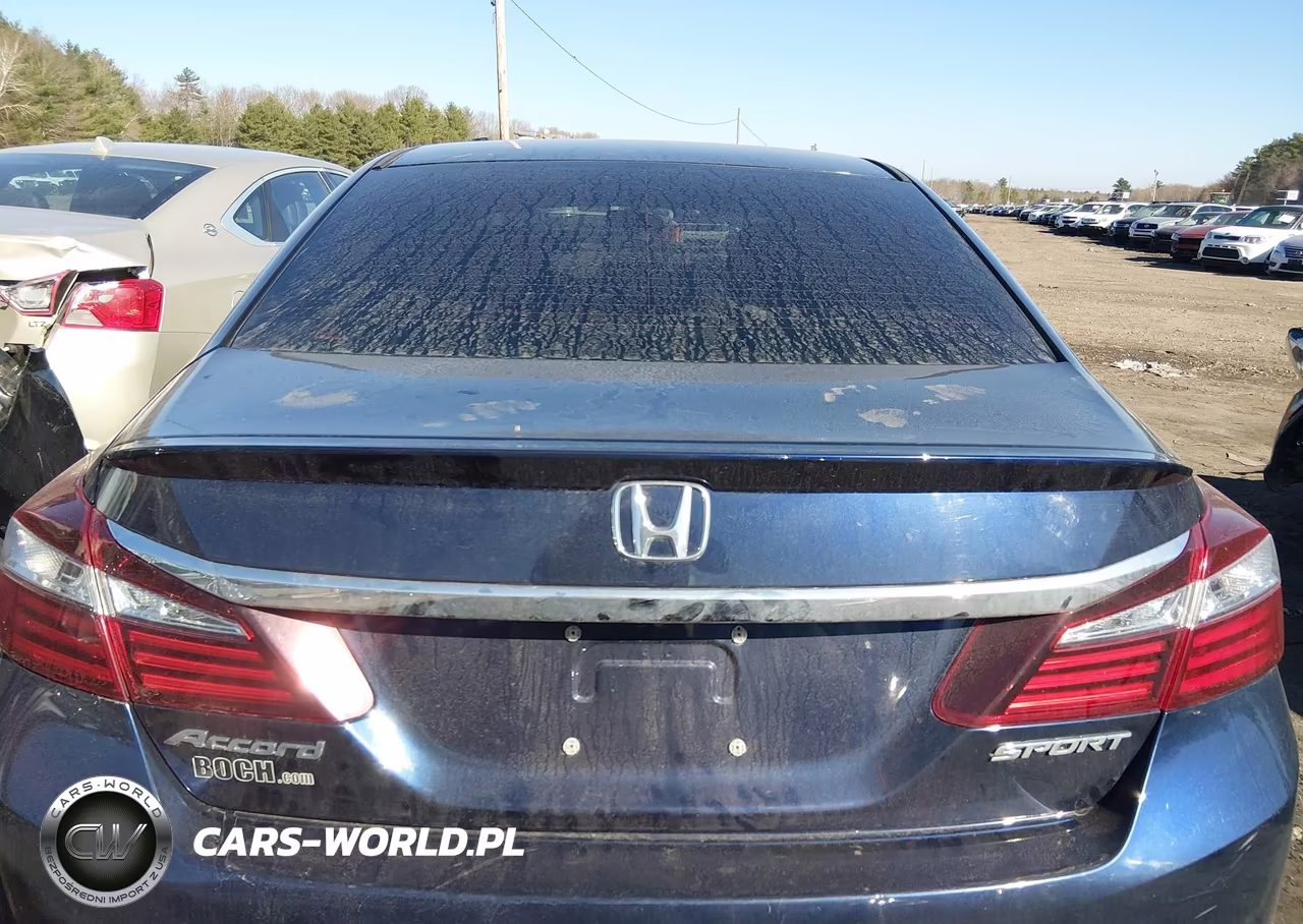 2017 Honda Accord Sport VIN:1HGCR2F58HA268240 - 16