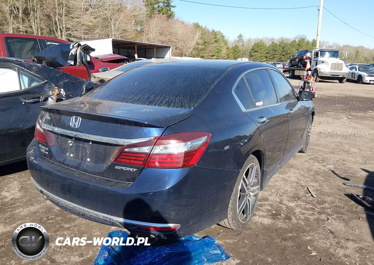 2017 Honda Accord Sport VIN:1HGCR2F58HA268240 - 4