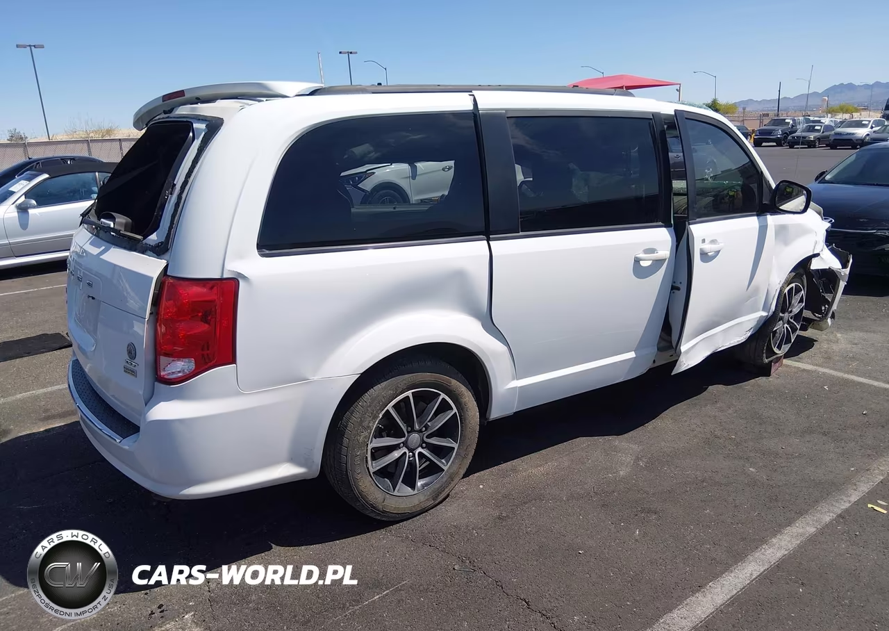 2019 Dodge Grand Caravan Gt VIN:2C4RDGEG1KR564985 - 4