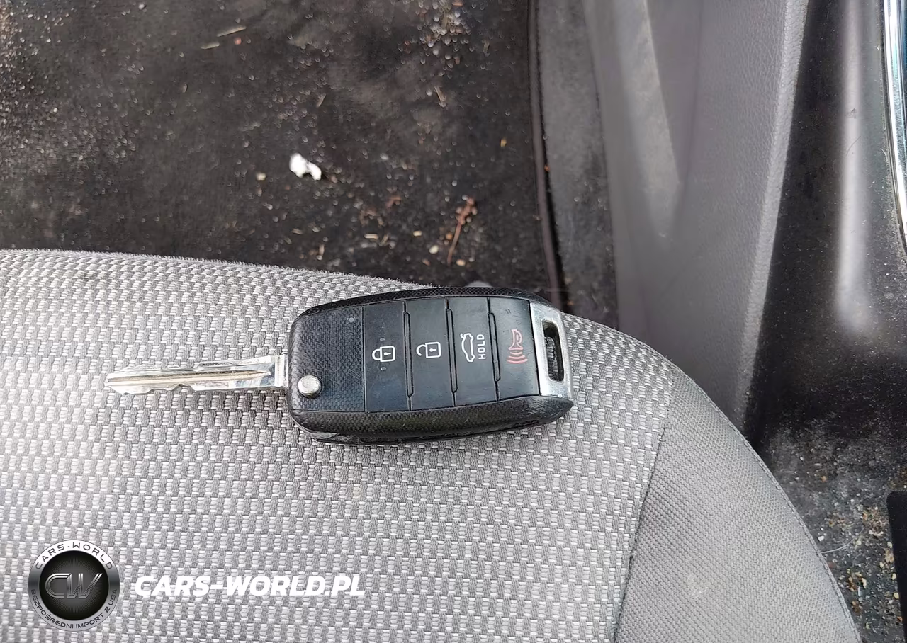 2017 Kia Forte Lx VIN:3KPFK4A7XHE020783 - 11