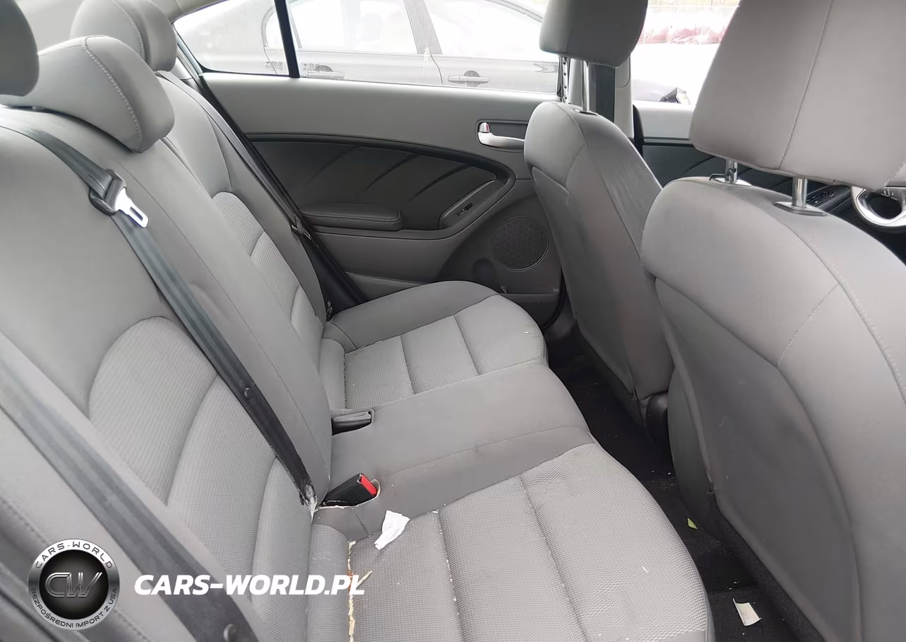 2017 Kia Forte Lx VIN:3KPFK4A7XHE020783 - 8