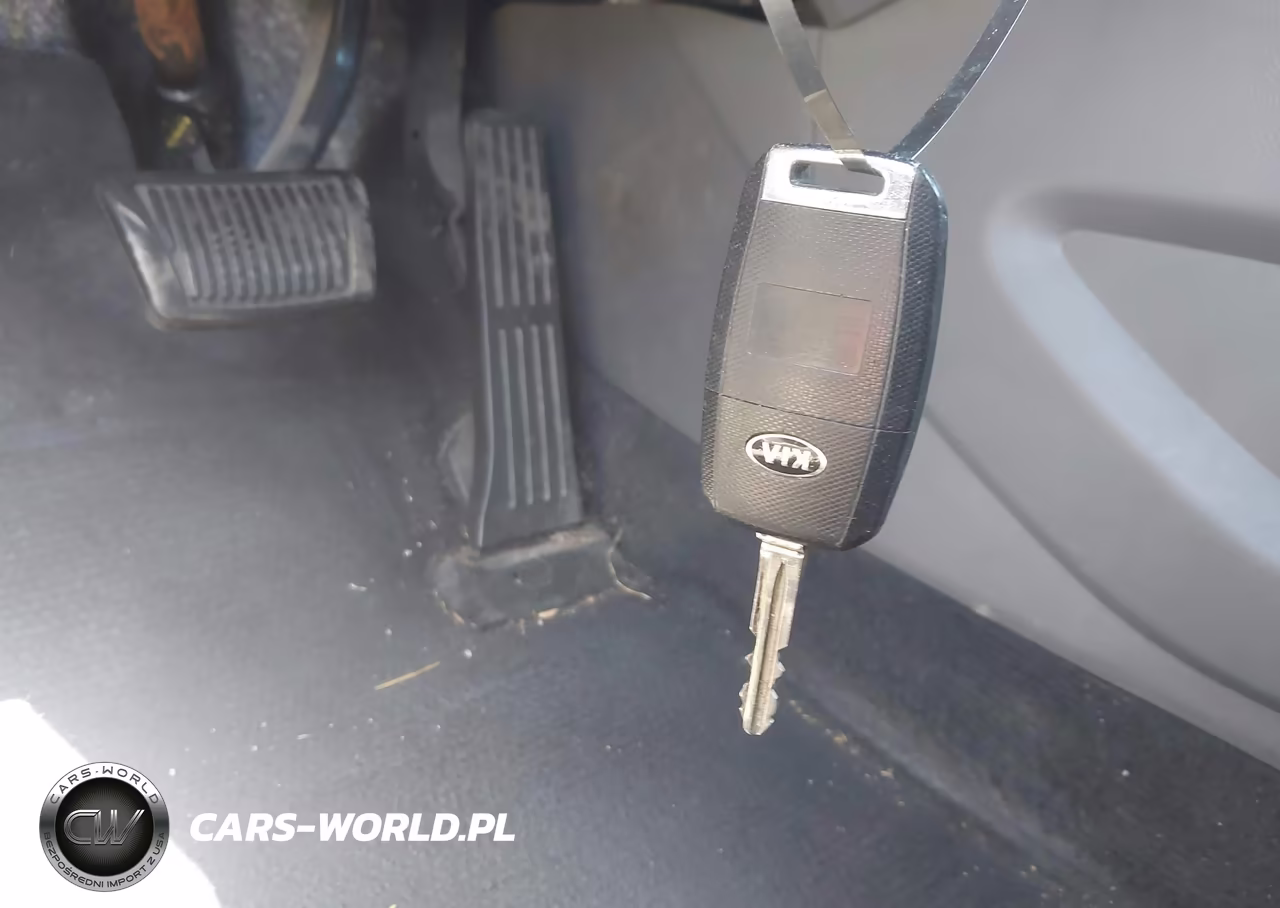 2018 Kia Forte Lx VIN:3KPFK4A70JE229262 - 11