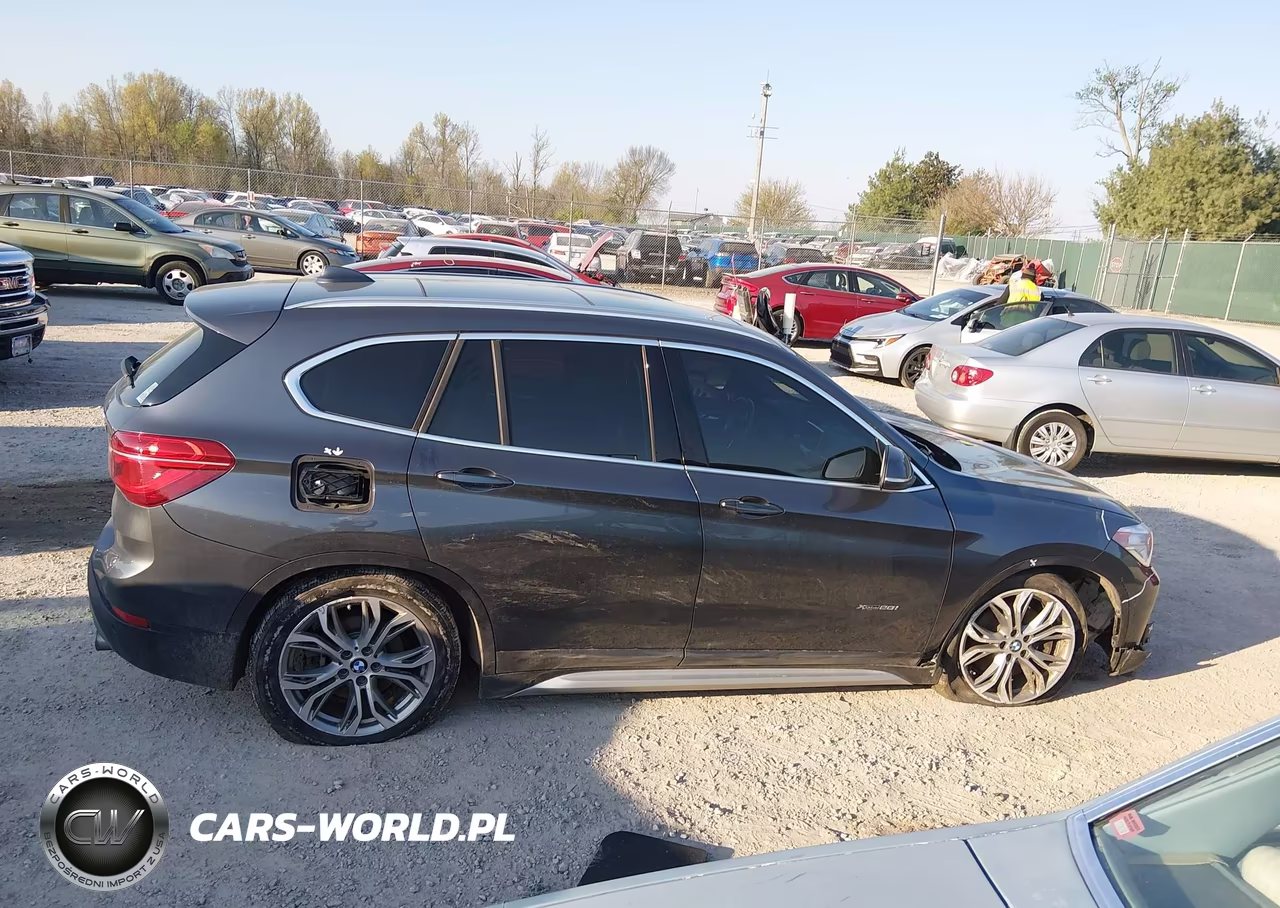 2016 BMW X1 xDrive28I VIN:WBXHT3C38G5F66993 - 13