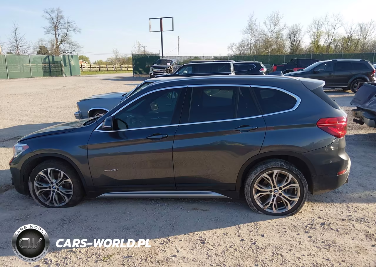 2016 BMW X1 xDrive28I VIN:WBXHT3C38G5F66993 - 14