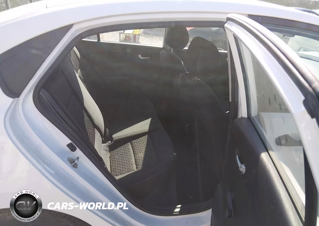 2018 Kia Rio Lx VIN:3KPA24ABXJE069390 - 8