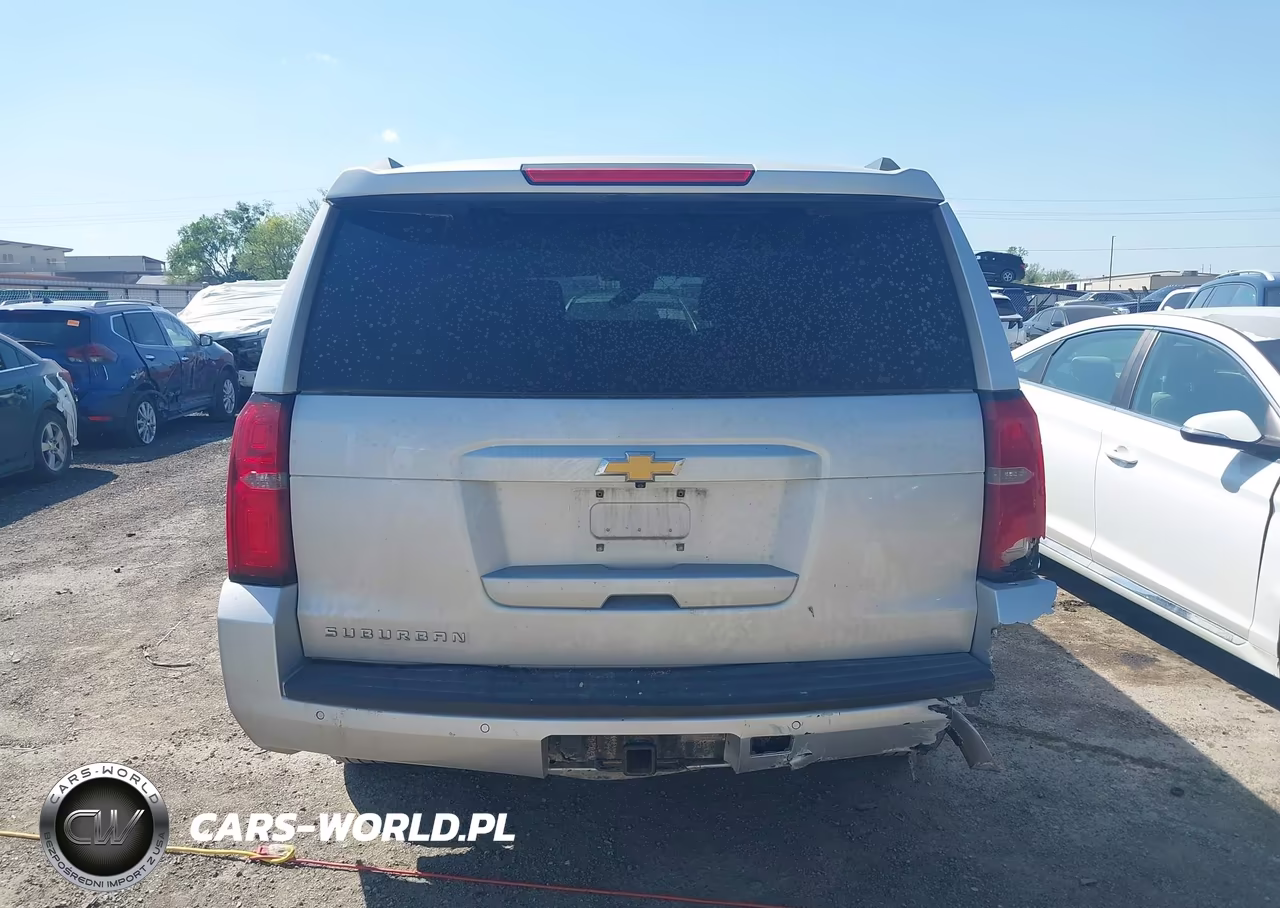 2019 Chevrolet Suburban Lt VIN:1GNSKHKC2KR380702 - 16