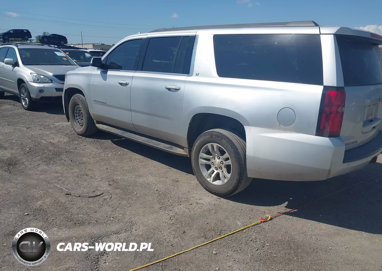 2019 Chevrolet Suburban Lt VIN:1GNSKHKC2KR380702 - 3