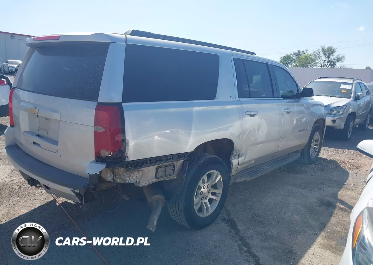 2019 Chevrolet Suburban Lt VIN:1GNSKHKC2KR380702 - 4