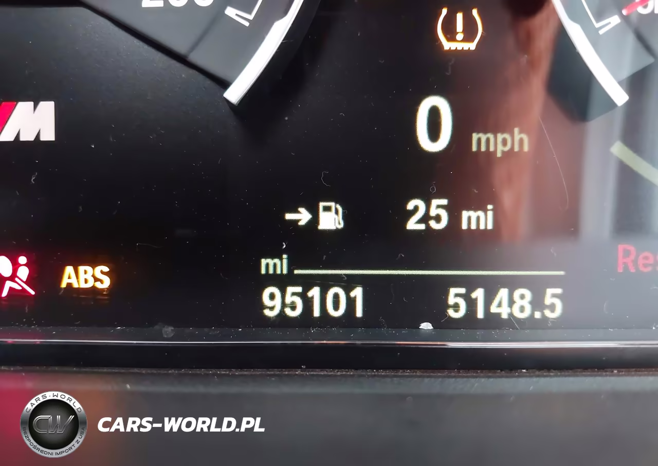 2015 BMW M4 VIN:WBS3R9C52FK331926 - 15