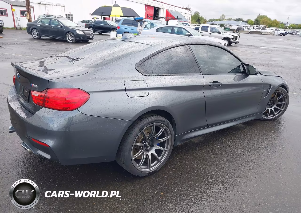 2015 BMW M4 VIN:WBS3R9C52FK331926 - 4