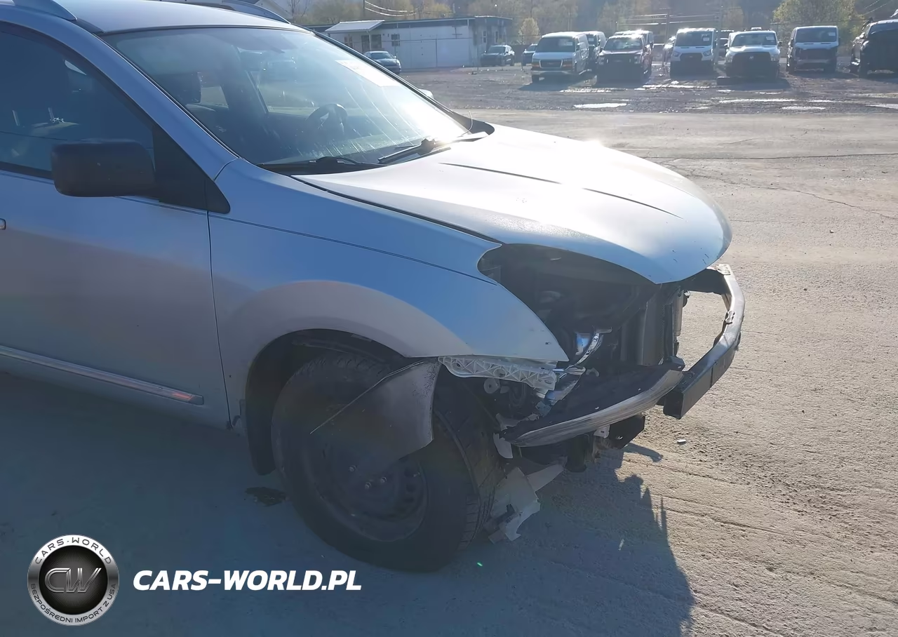 2015 Nissan Rogue Select S VIN:JN8AS5MV4FW769824 - 6