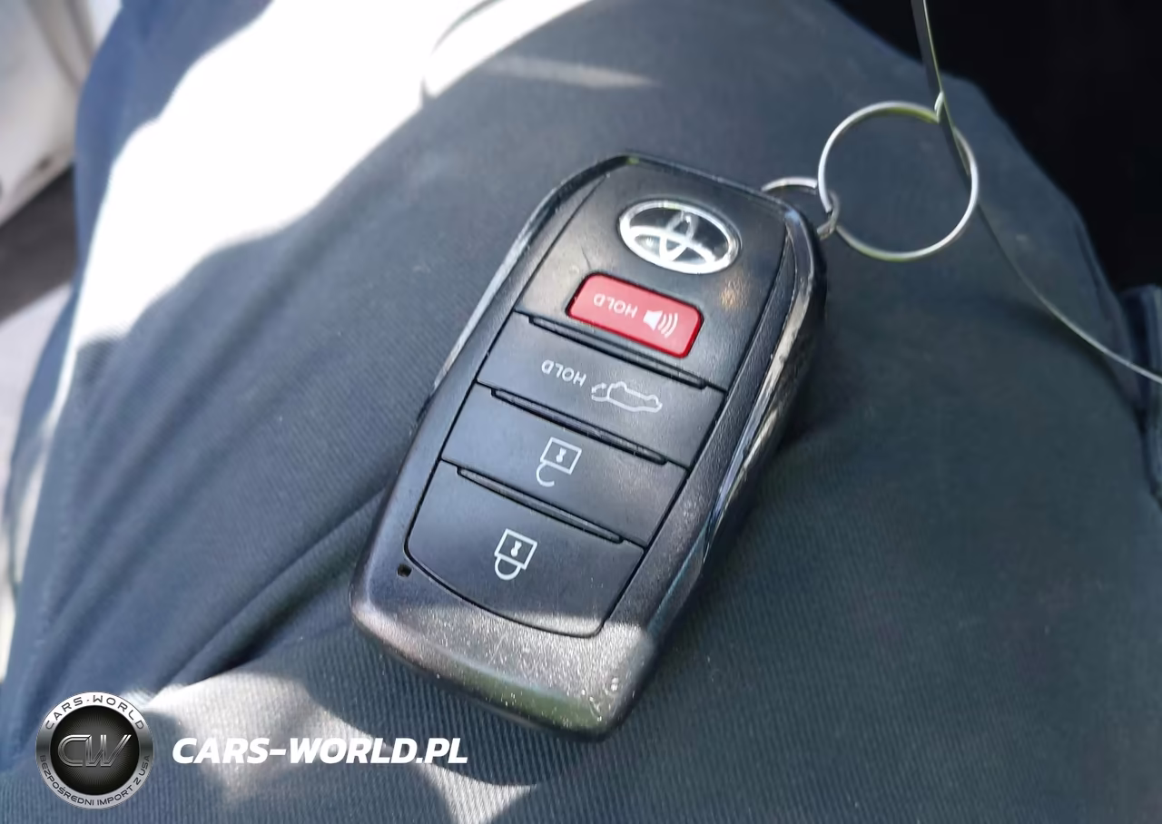 2023 Toyota Corolla Cross Xle VIN:7MUDAAAG6PV055100 - 11