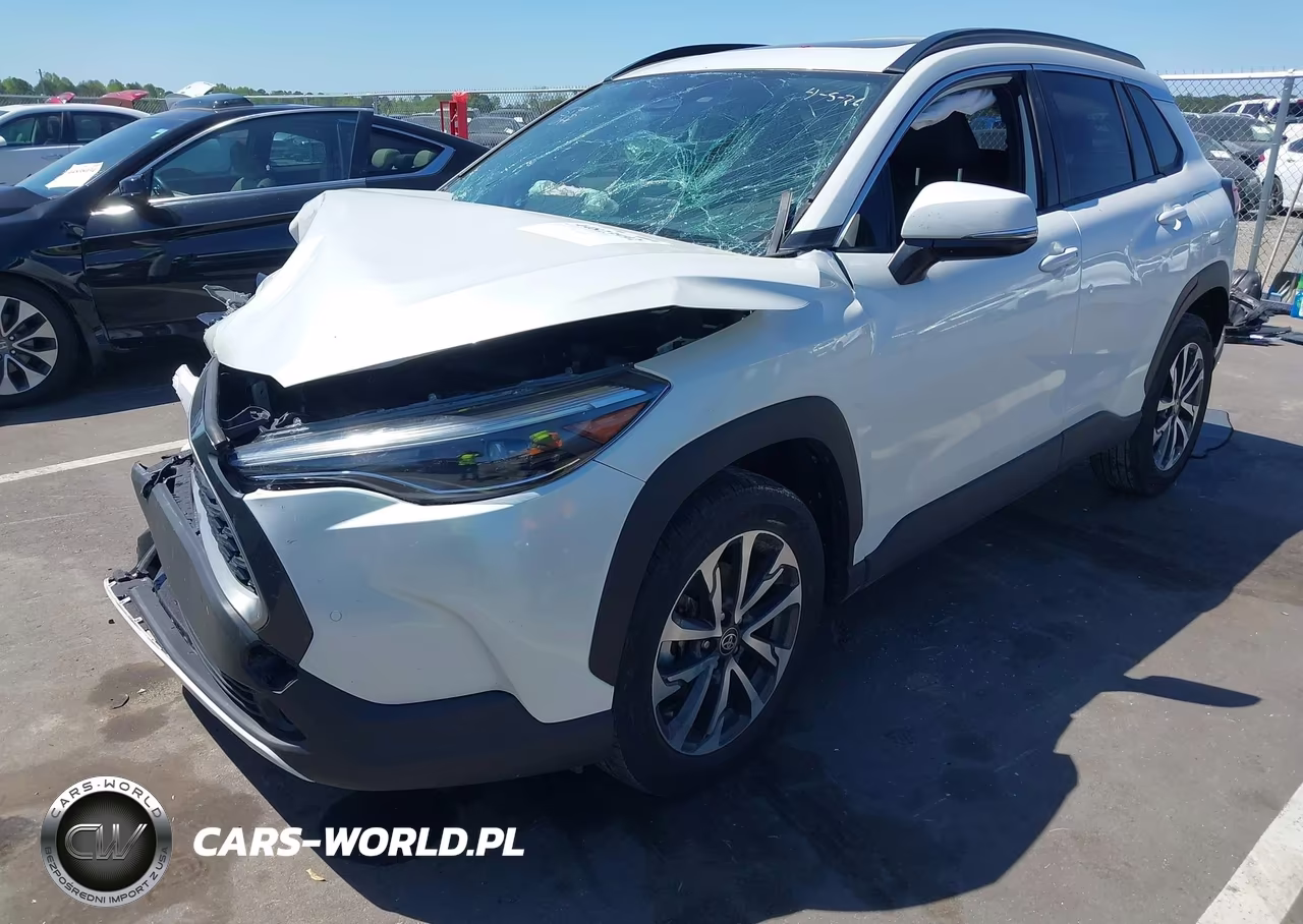 2023 Toyota Corolla Cross Xle VIN:7MUDAAAG6PV055100 - 2