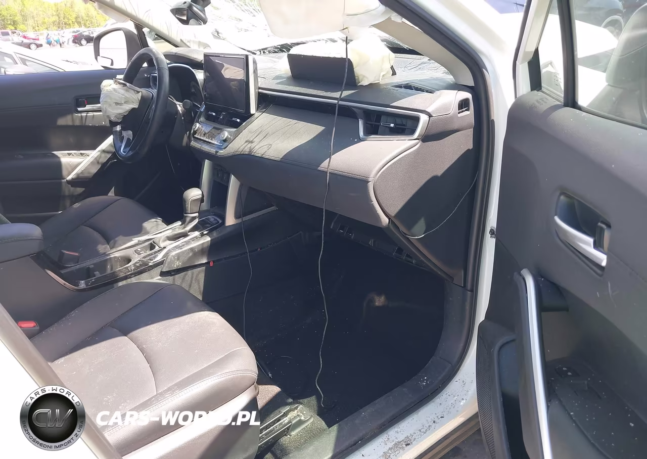 2023 Toyota Corolla Cross Xle VIN:7MUDAAAG6PV055100 - 5