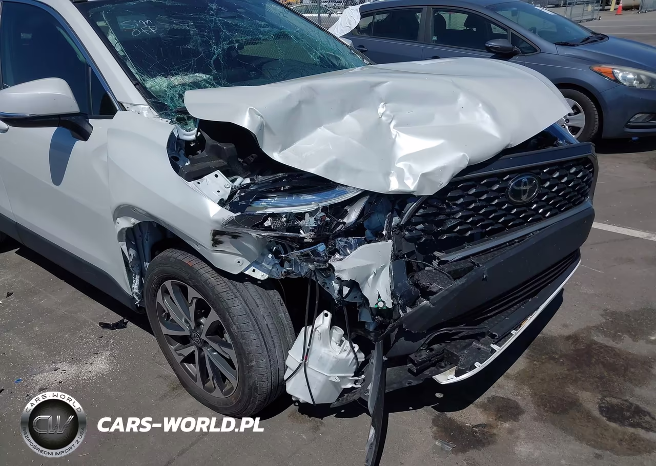2023 Toyota Corolla Cross Xle VIN:7MUDAAAG6PV055100 - 6