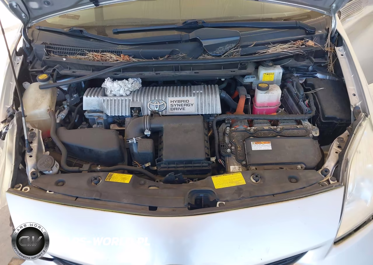2013 Toyota Prius Two VIN:JTDKN3DU8D0355514 - 10