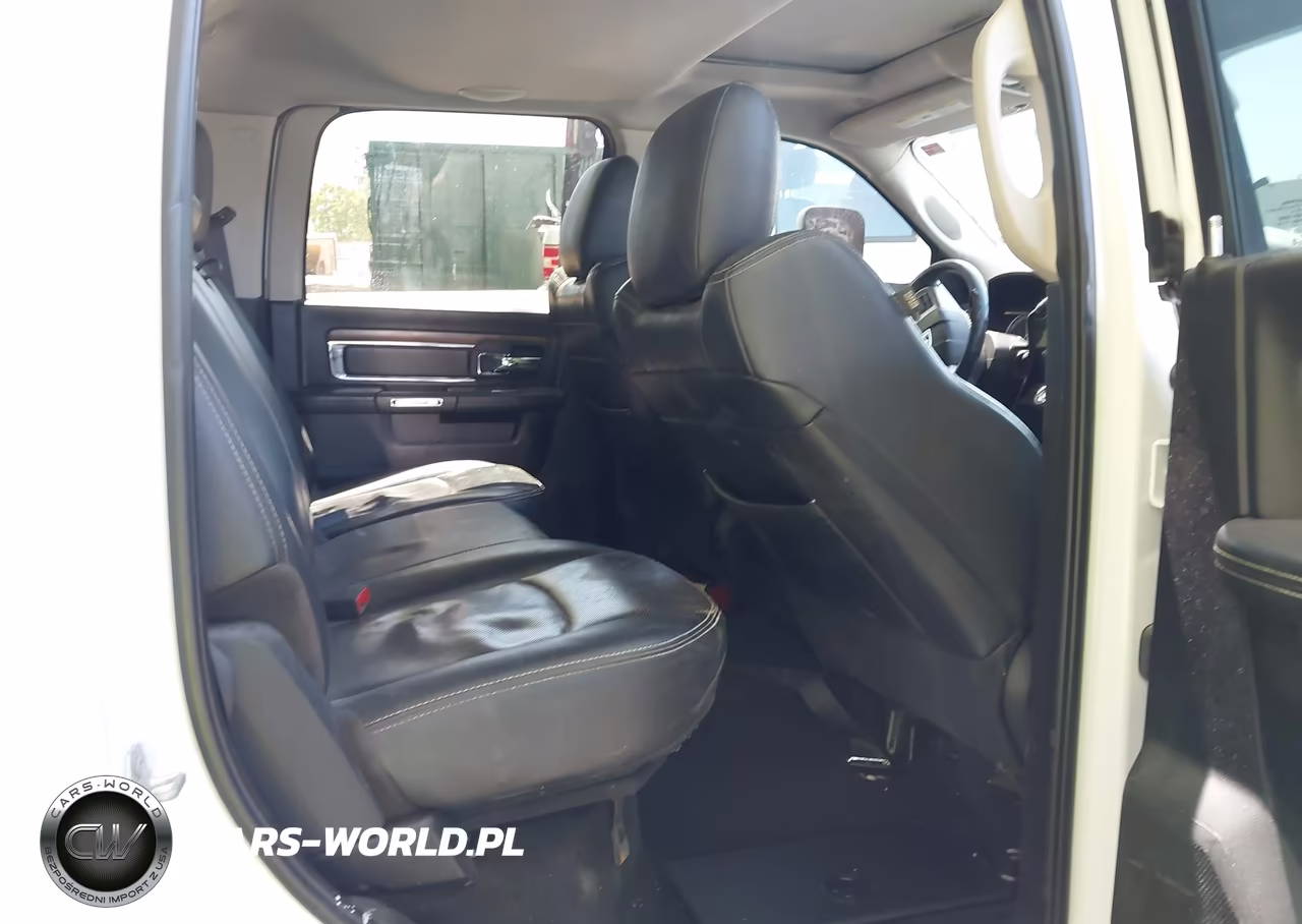 2017 Ram 2500 Laramie 4X4 6'4 Box VIN:3C6UR5FL6HG586384 - 8