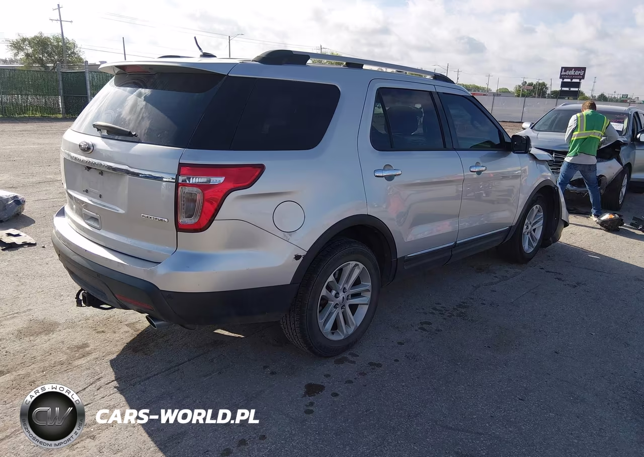 2014 Ford Explorer Xlt VIN:1FM5K7D84EGA21016 - 4