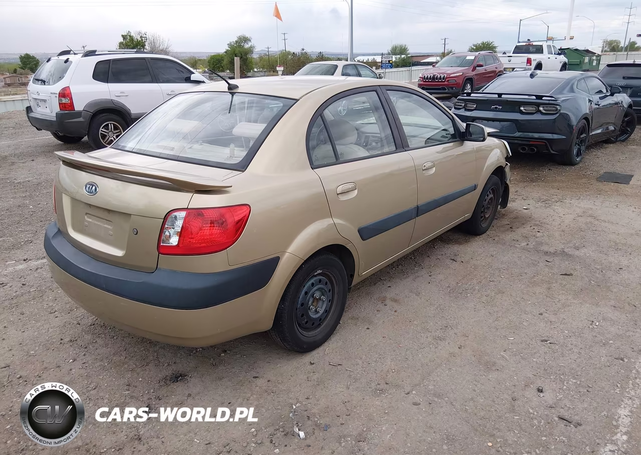 2007 Kia Rio Lx VIN:KNADE123076201062 - 4