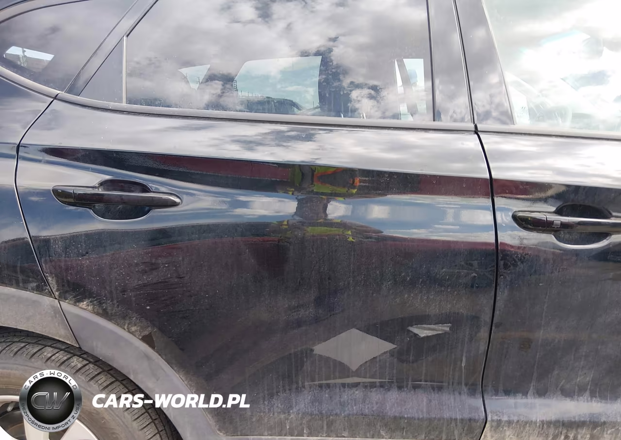2019 Hyundai Tucson Value VIN:KM8J3CA42KU068371 - 19