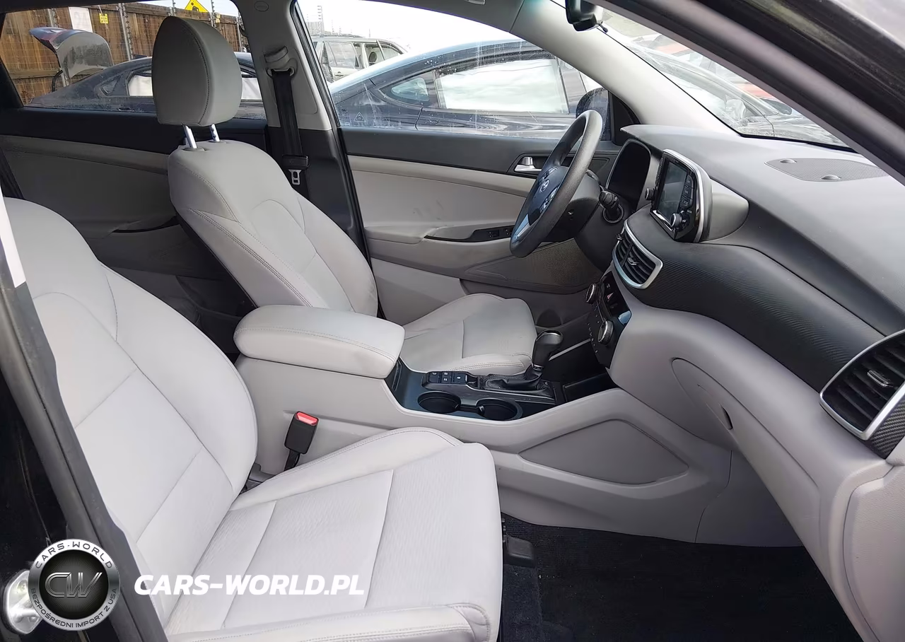 2019 Hyundai Tucson Value VIN:KM8J3CA42KU068371 - 5
