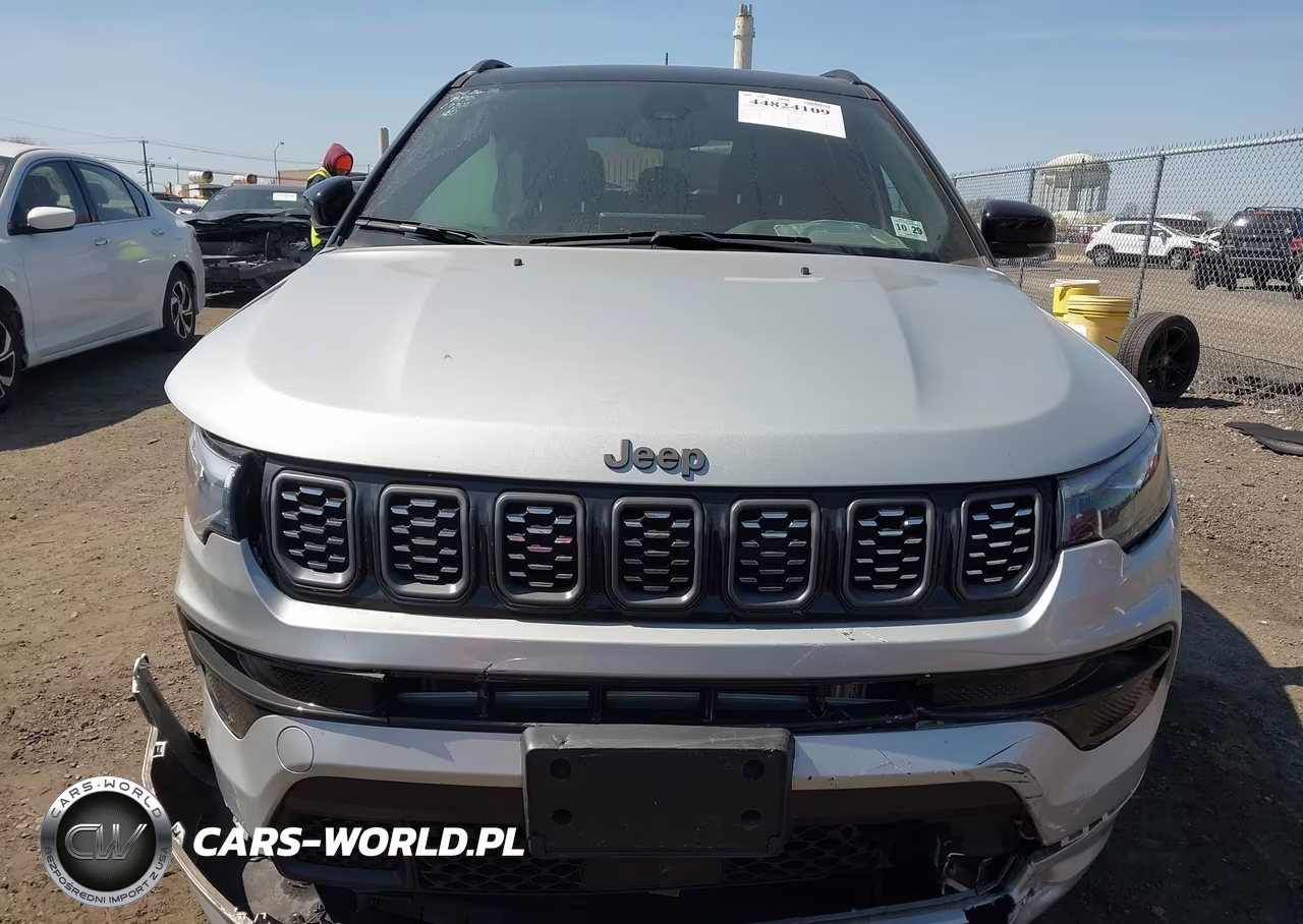 2024 Jeep Compass Limited 4X4 VIN:3C4NJDCN4RT173277 - 12
