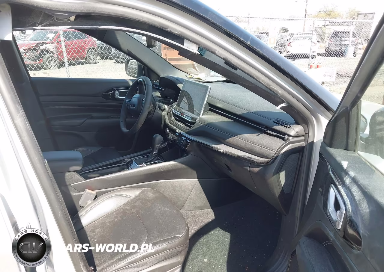 2024 Jeep Compass Limited 4X4 VIN:3C4NJDCN4RT173277 - 5