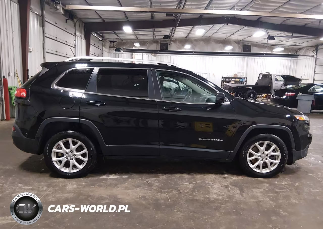 2018 Jeep Cherokee Latitude Fwd VIN:1C4PJLCBXJD536961 - 14