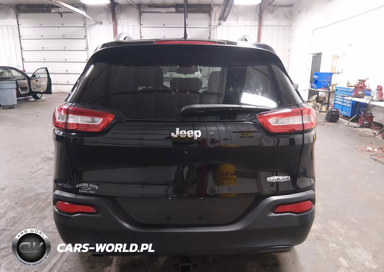 2018 Jeep Cherokee Latitude Fwd VIN:1C4PJLCBXJD536961 - 17