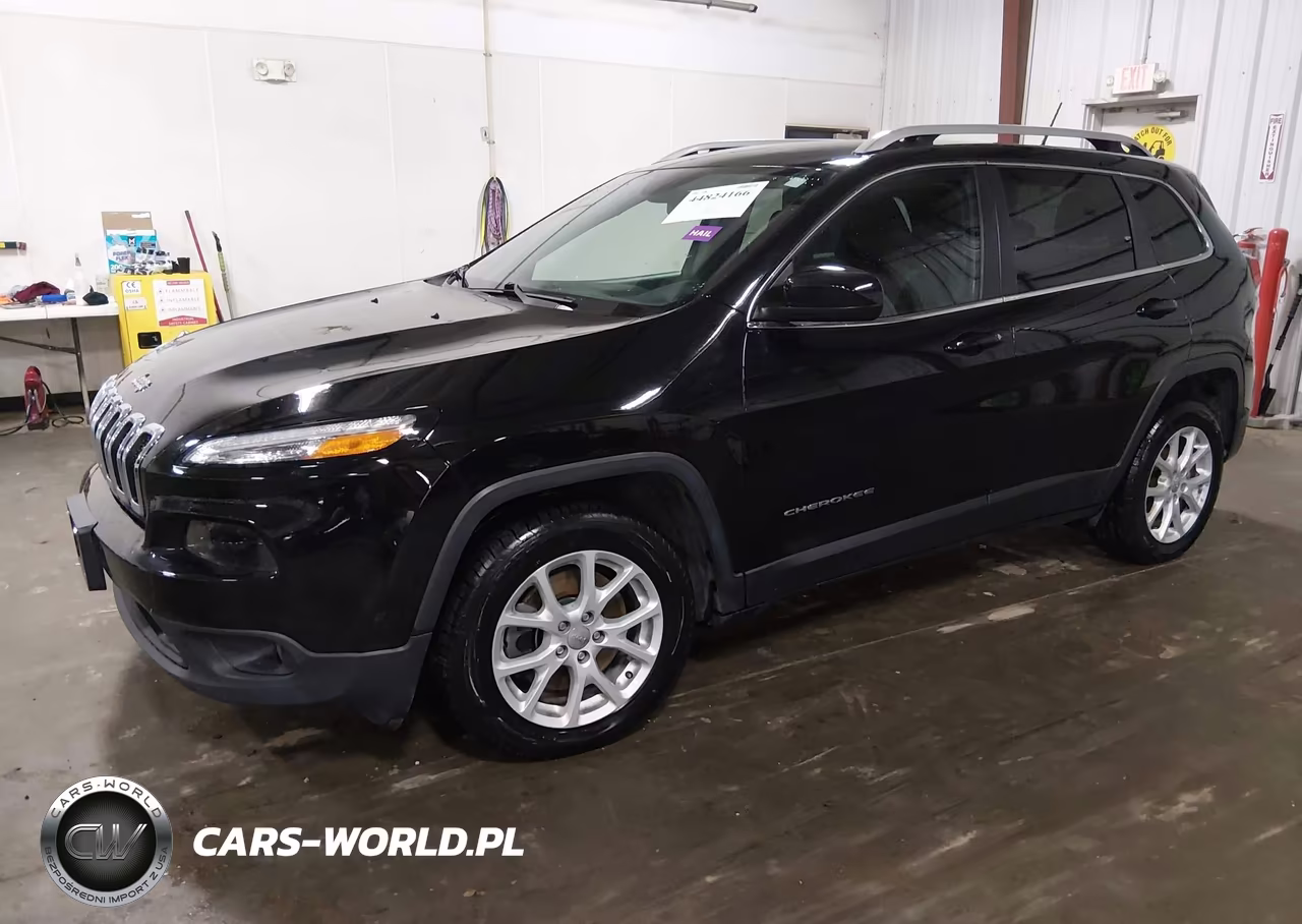 2018 Jeep Cherokee Latitude Fwd VIN:1C4PJLCBXJD536961 - 2
