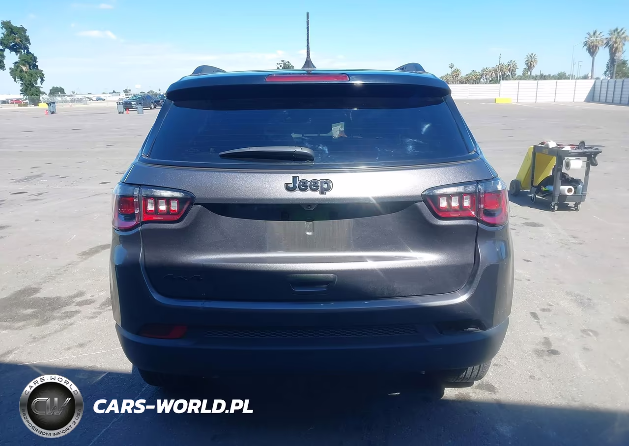 2023 Jeep Compass Altitude 4X4 VIN:3C4NJDBN3PT566332 - 17