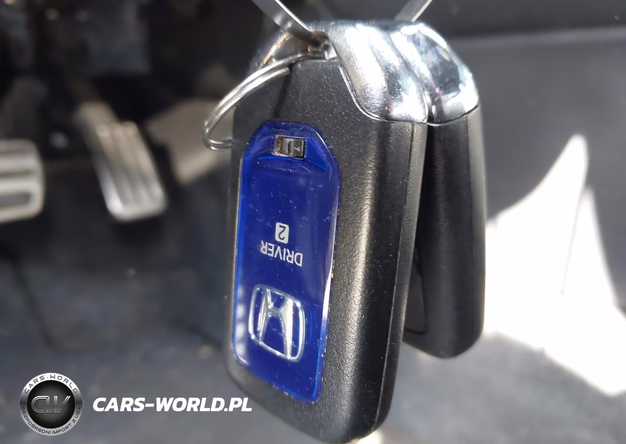 2018 Honda Accord Sport VIN:1HGCV1F32JA243926 - 11