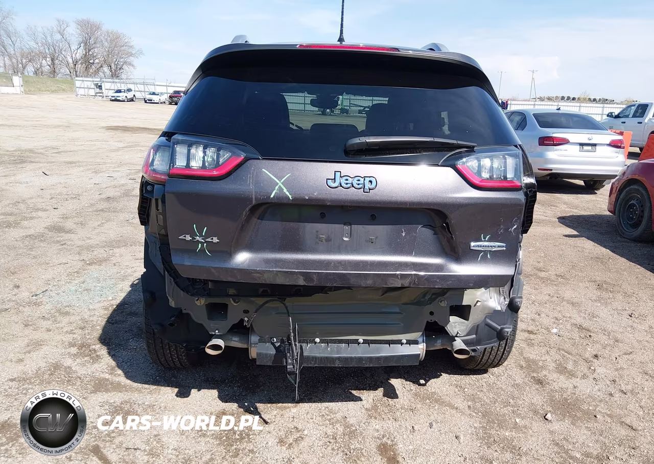 2021 Jeep Cherokee Latitude Lux 4X4 VIN:1C4PJMMX9MD111316 - 6