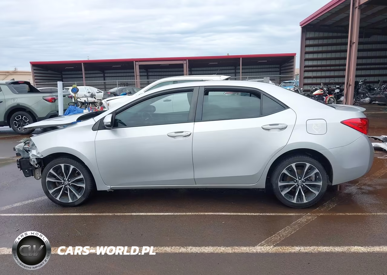 2017 Toyota Corolla Se Special Edition VIN:5YFBURHE4HP611815 - 15