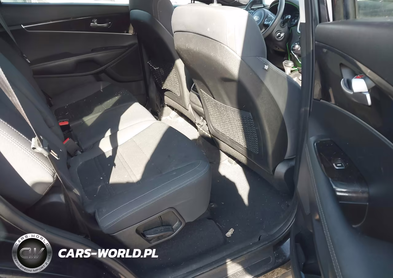 2017 Kia Sorento 2.4L Lx VIN:5XYPGDA32HG213998 - 8