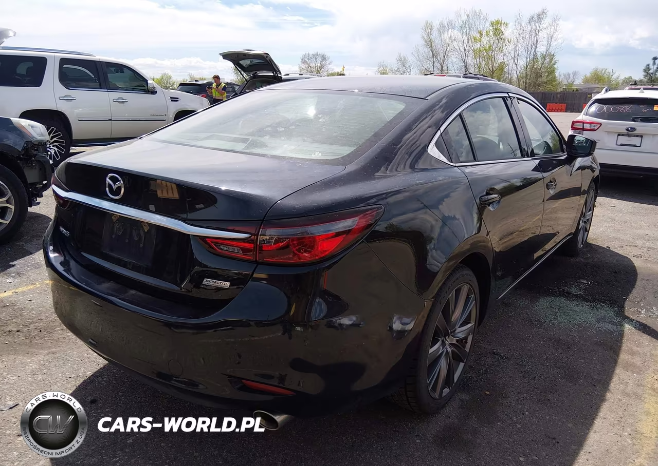 2018 Mazda Mazda6 Touring VIN:JM1GL1VM4J1331960 - 4