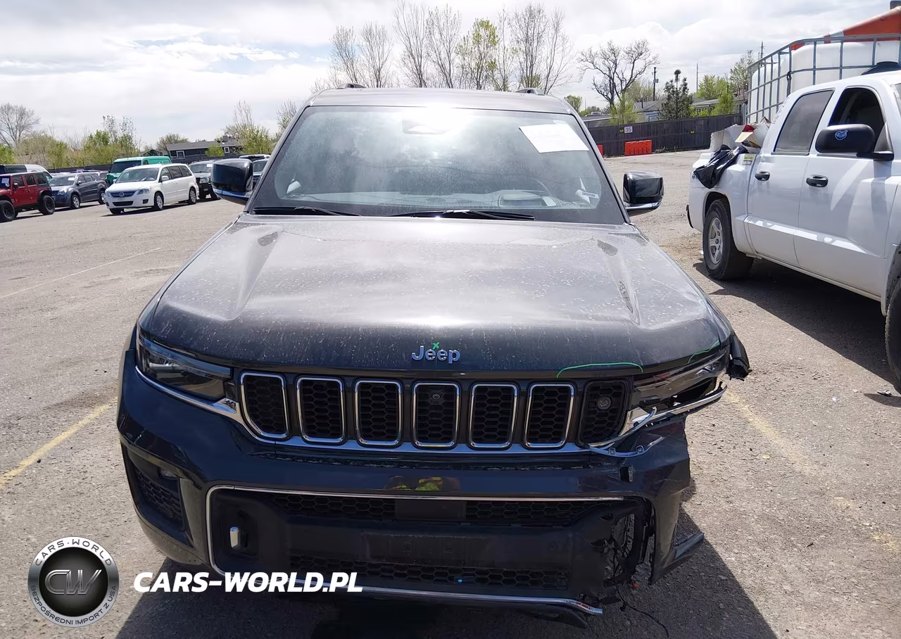 2022 Jeep Grand Cherokee Overland 4X4 VIN:1C4RJHDG9N8589939 - 12