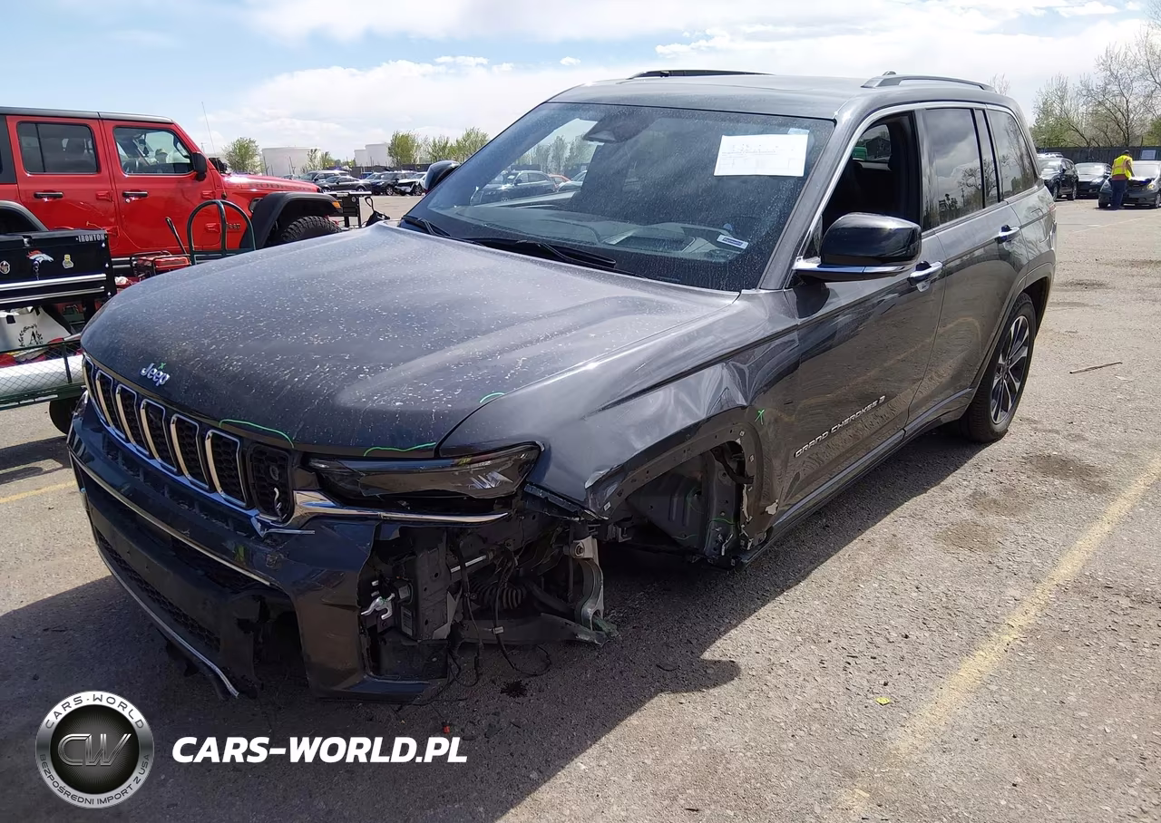 2022 Jeep Grand Cherokee Overland 4X4 VIN:1C4RJHDG9N8589939 - 2