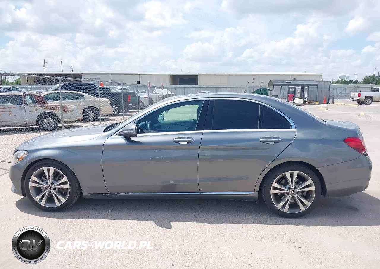 2018 Mercedes-Benz C 300 VIN:55SWF4JB9JU269647 - 14