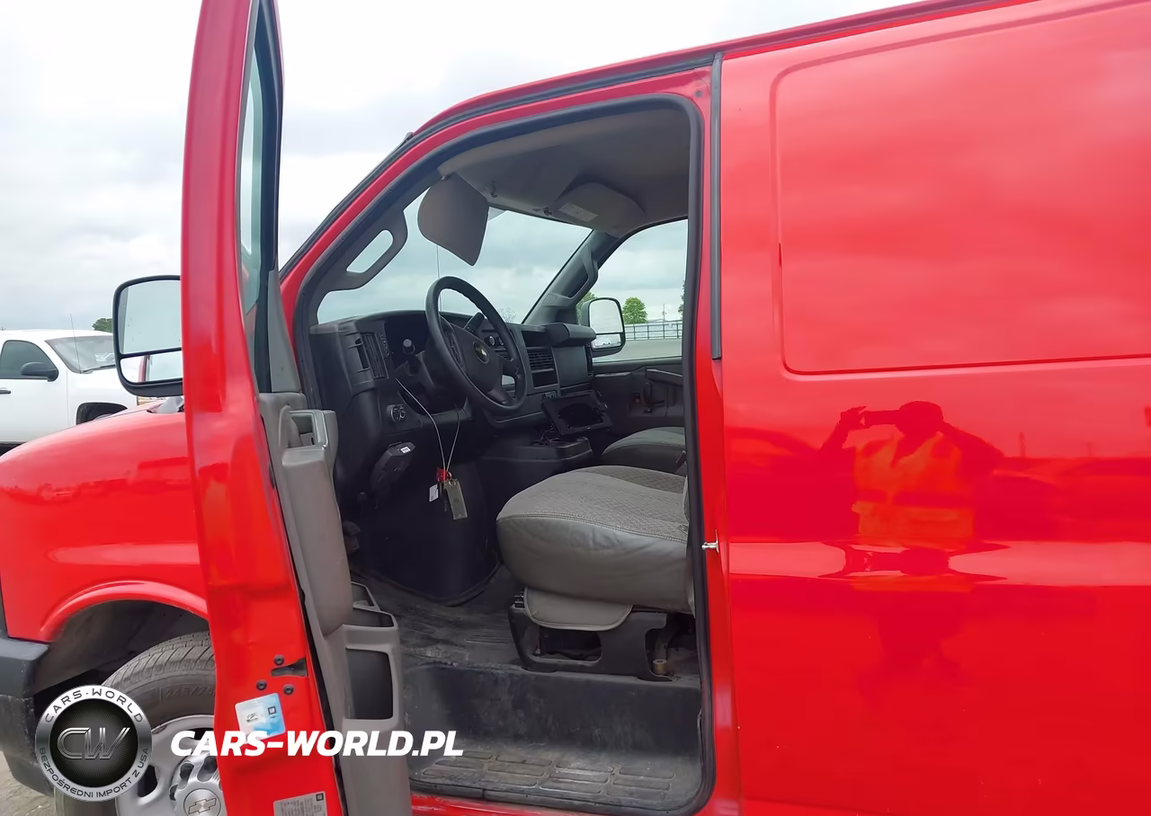 2017 Chevrolet Express 3500 Work Van VIN:1GCZGHFG1H1211283 - 18