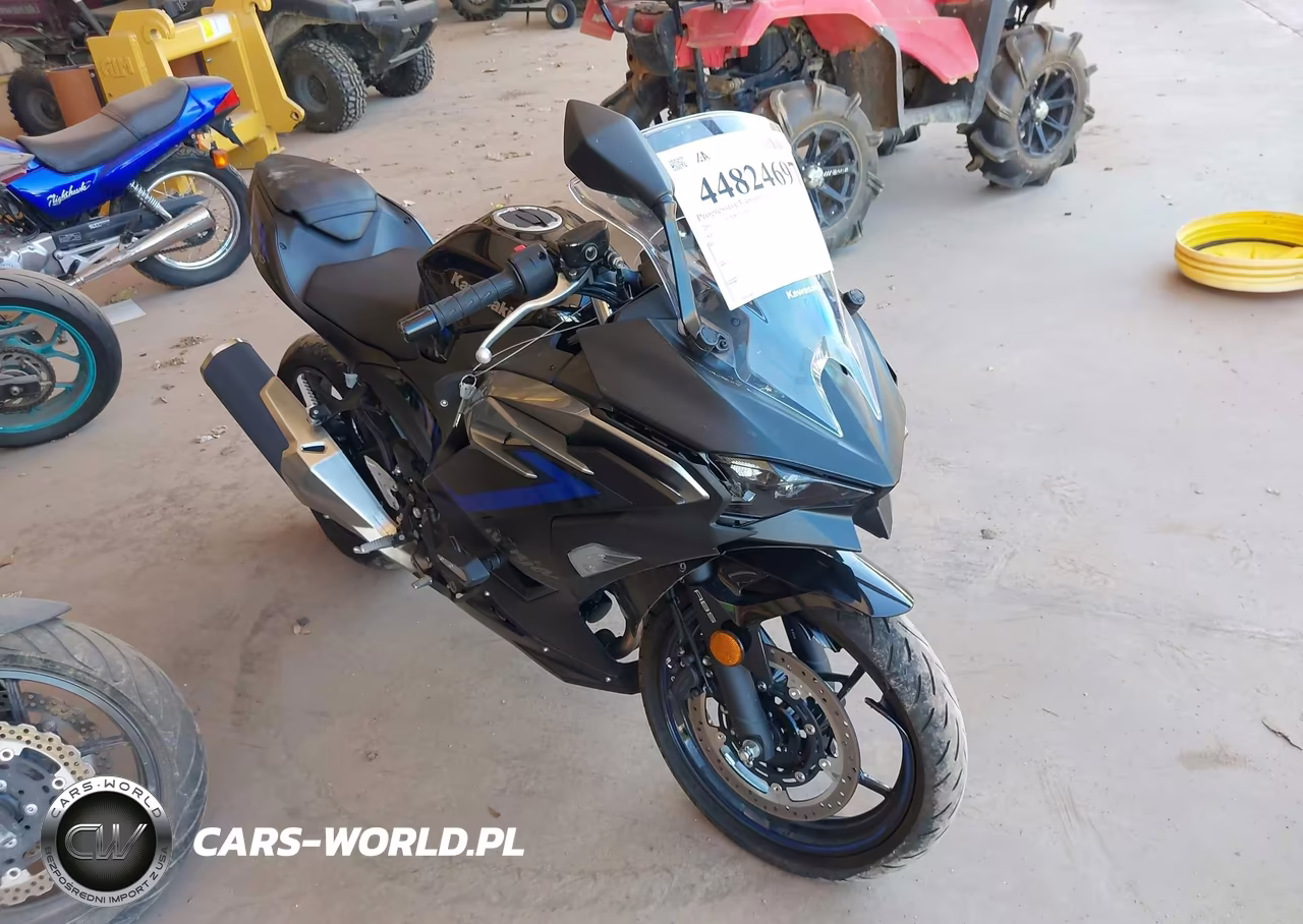 2025 Kawasaki Ex500 A-B