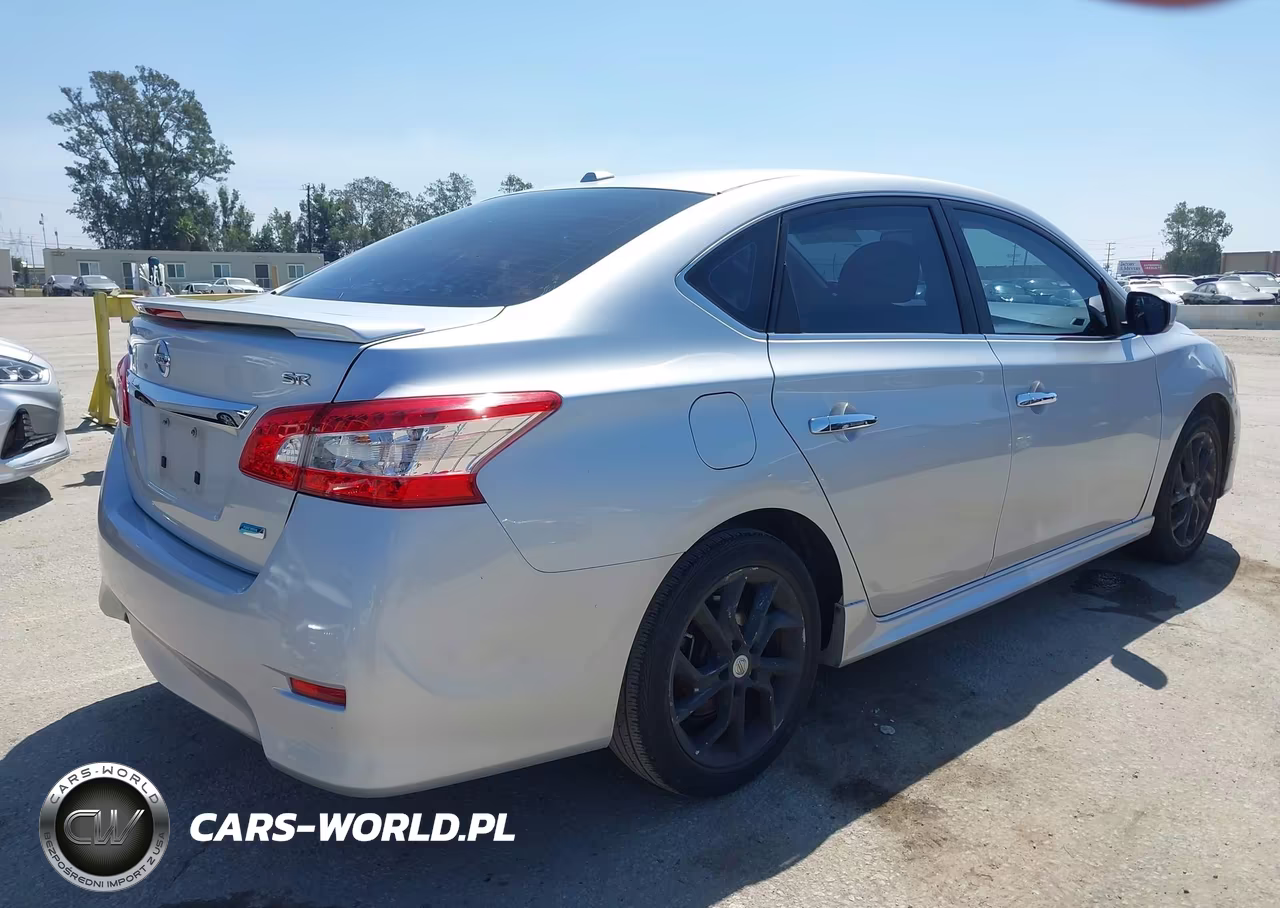 2014 Nissan Sentra Sr VIN:3N1AB7AP3EL611141 - 4