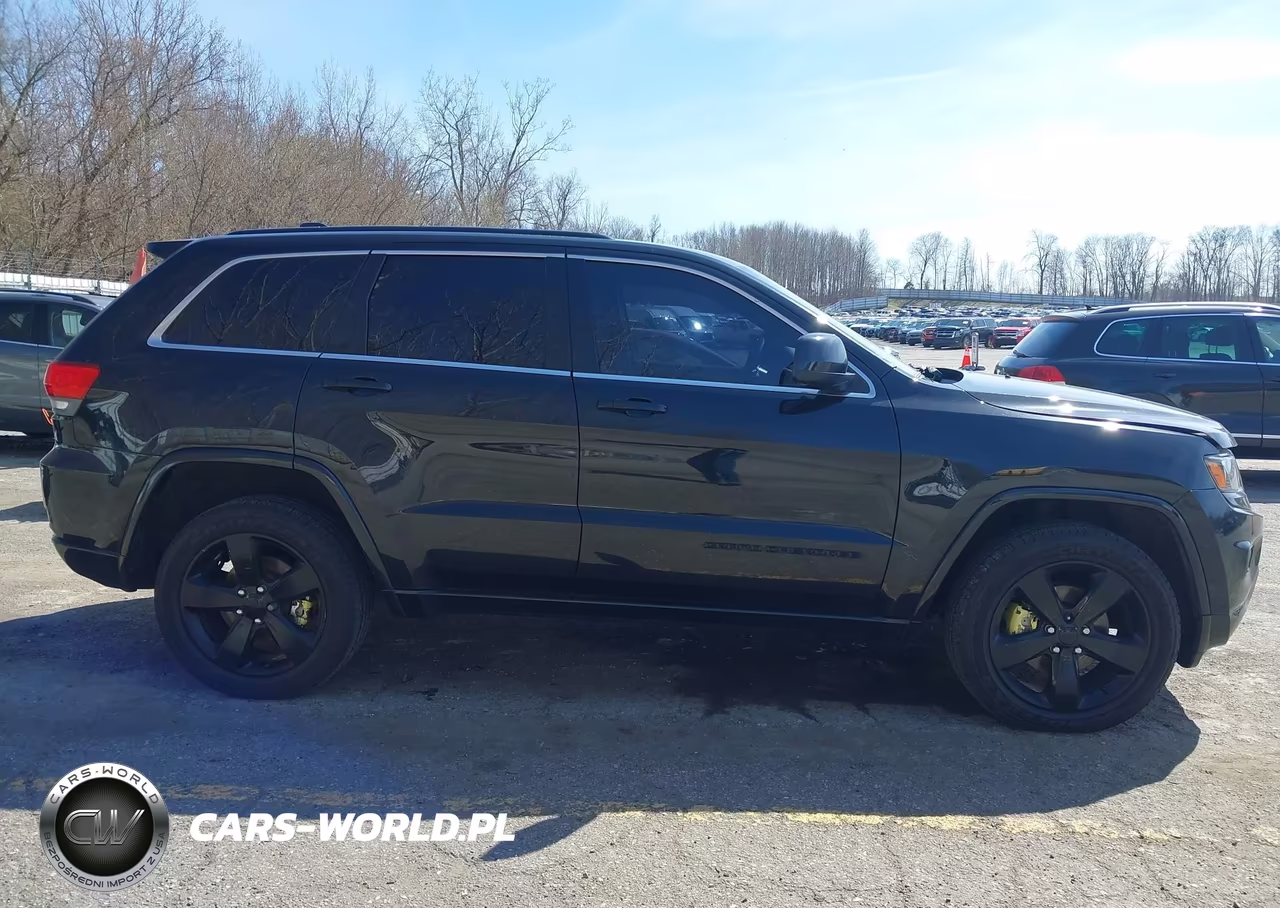 2015 Jeep Grand Cherokee Altitude VIN:1C4RJFAG3FC637216 - 13