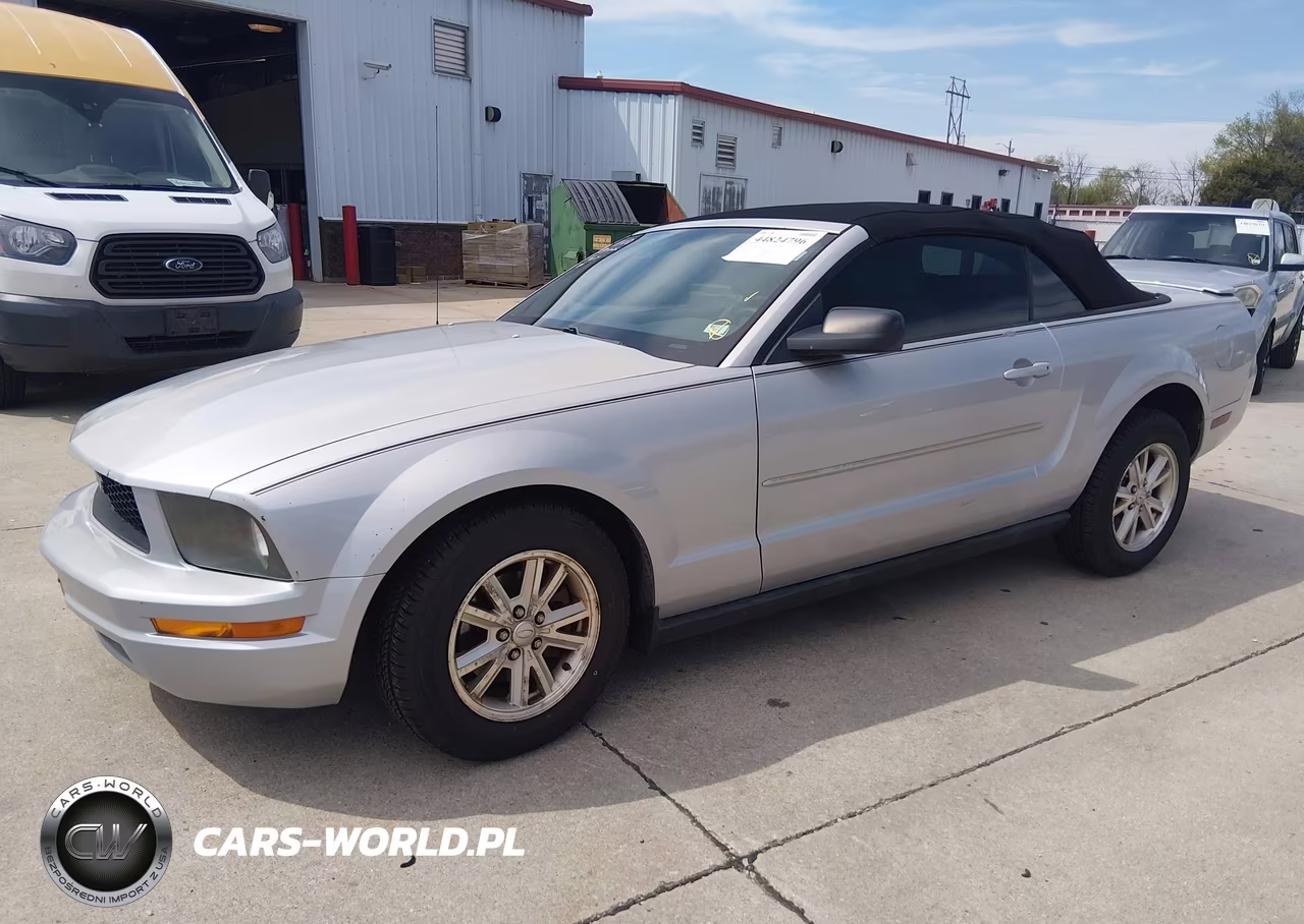 2007 Ford Mustang V6 Deluxe-V6 Premium VIN:1ZVFT84N675330516 - 2