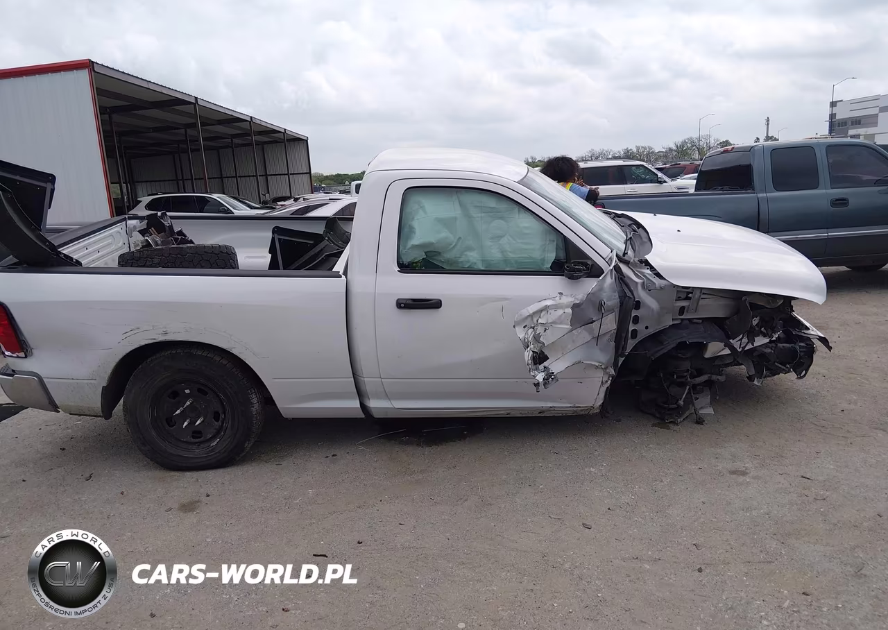 2019 Ram 1500 Classic Tradesman 4X2 6'4 Box VIN:3C6JR6AG1KG650731 - 12